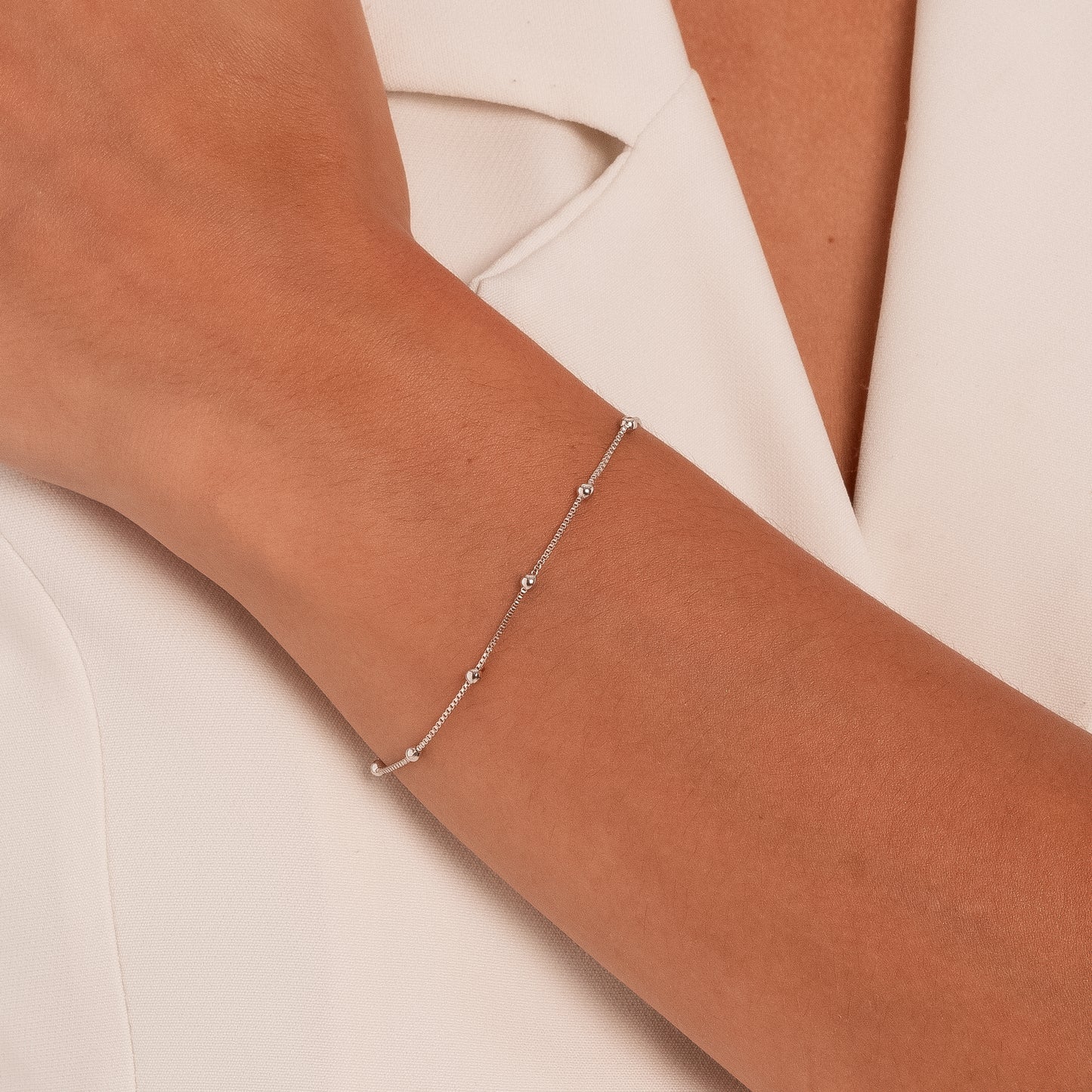 White Rhodium Plated Delicate With Small Balls Box Bracelet