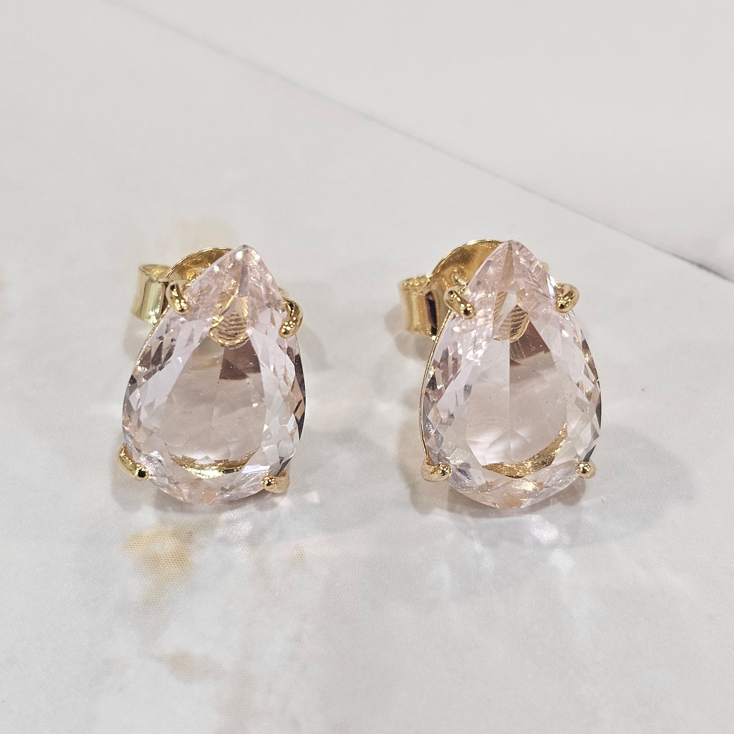 18K Gold Plated Teardrop Red to Pink Stones 10x15mm Earrings