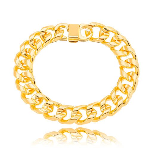 18K Gold Plated Bracelet with a timeless Cuban link style.