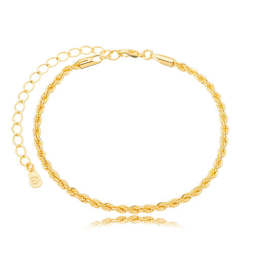 18K Gold Plated Bracelet with a classic rope design.