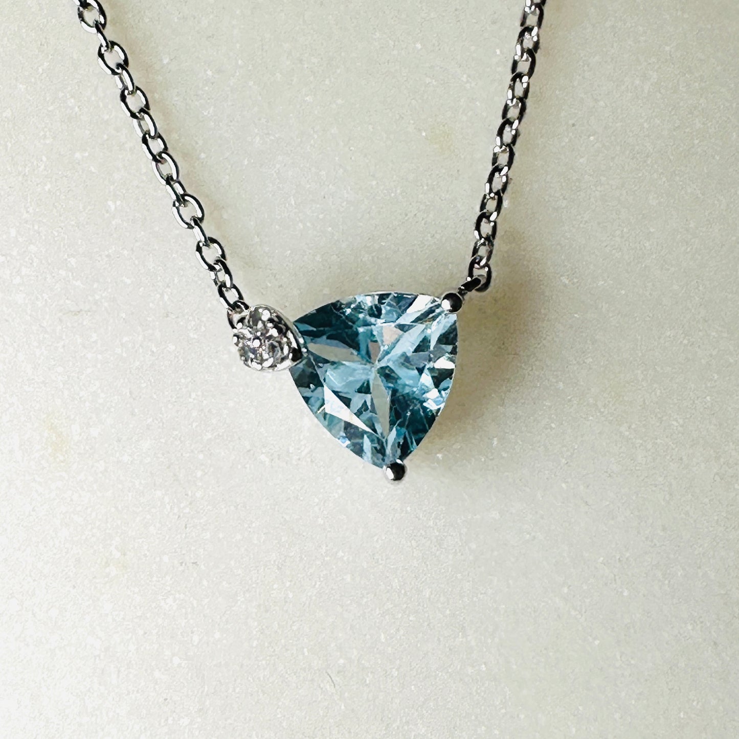 Sky Blue Topaz on Rhodium-finished 925 Sterling Silver Necklace