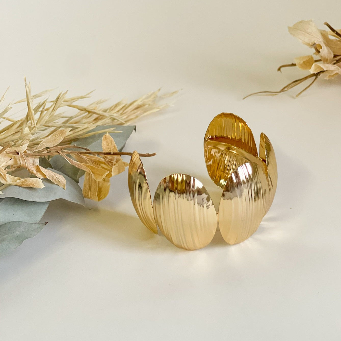 18K Gold Plated Oval Detailed Bracelet