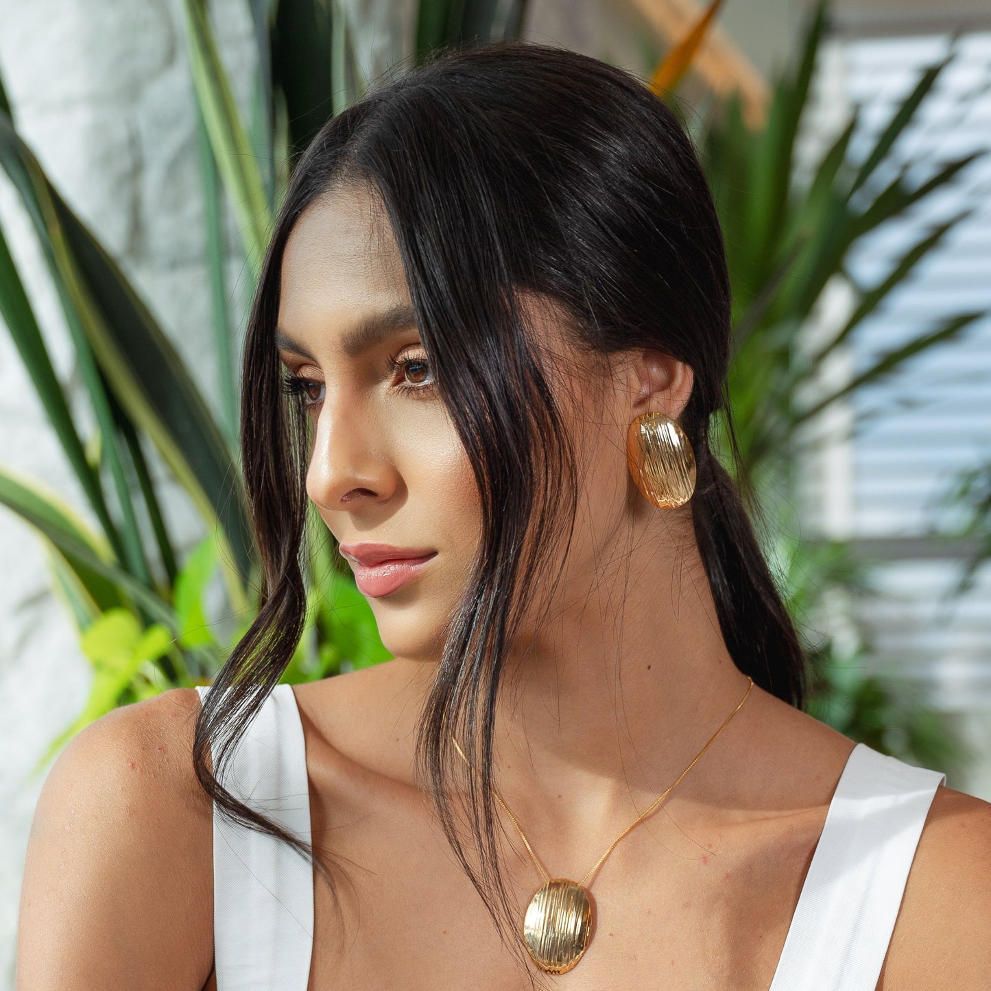 18K Gold Plated Oval Detailed Earrings