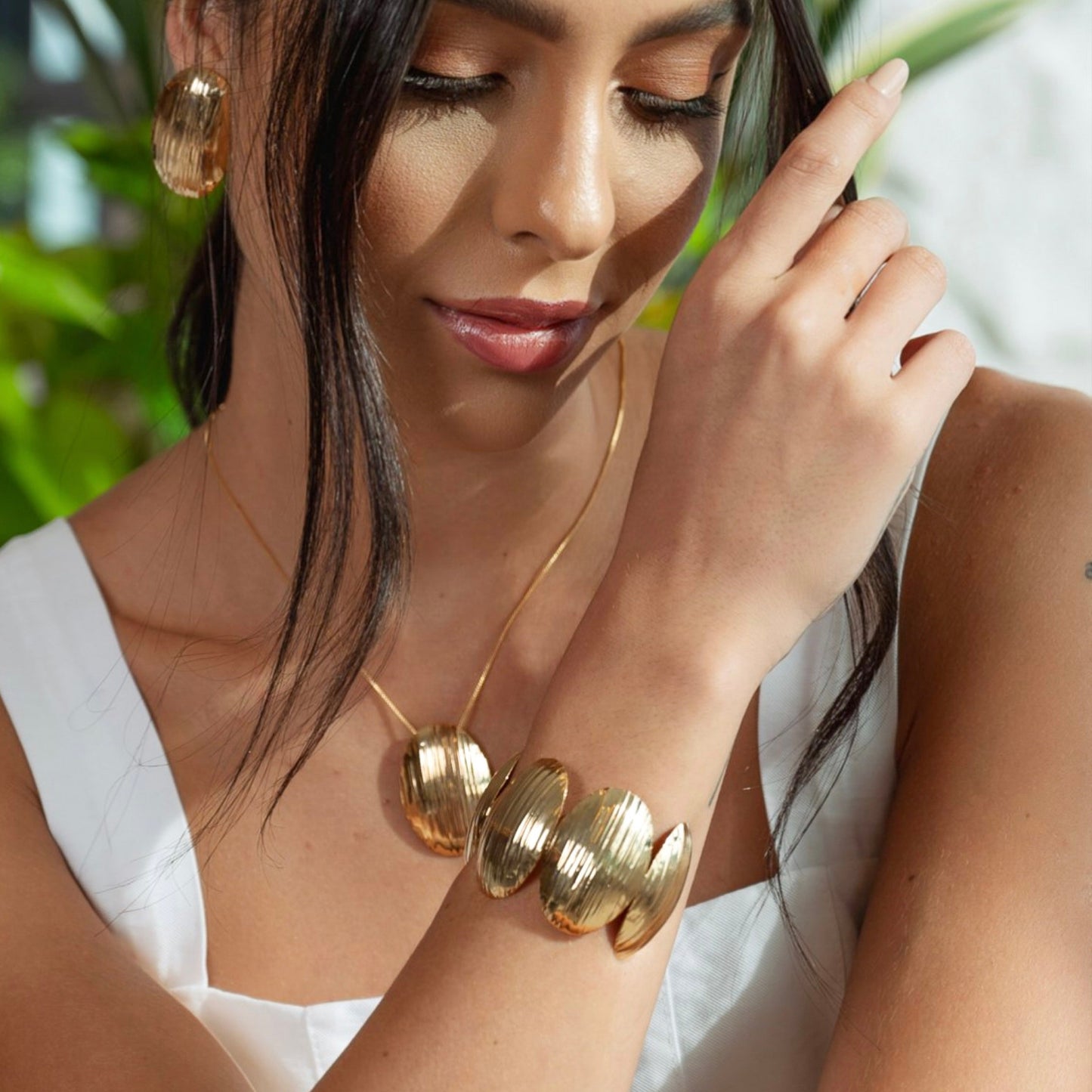18K Gold Plated Oval Detailed Bracelet