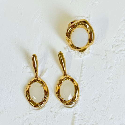 18K Gold Plated White Ice Crystal Organic Ring