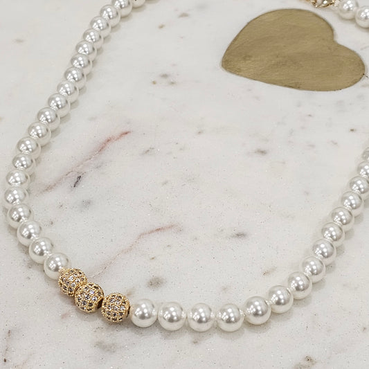18K Gold Plated Elegant Pearls Studded Zirconia Necklace