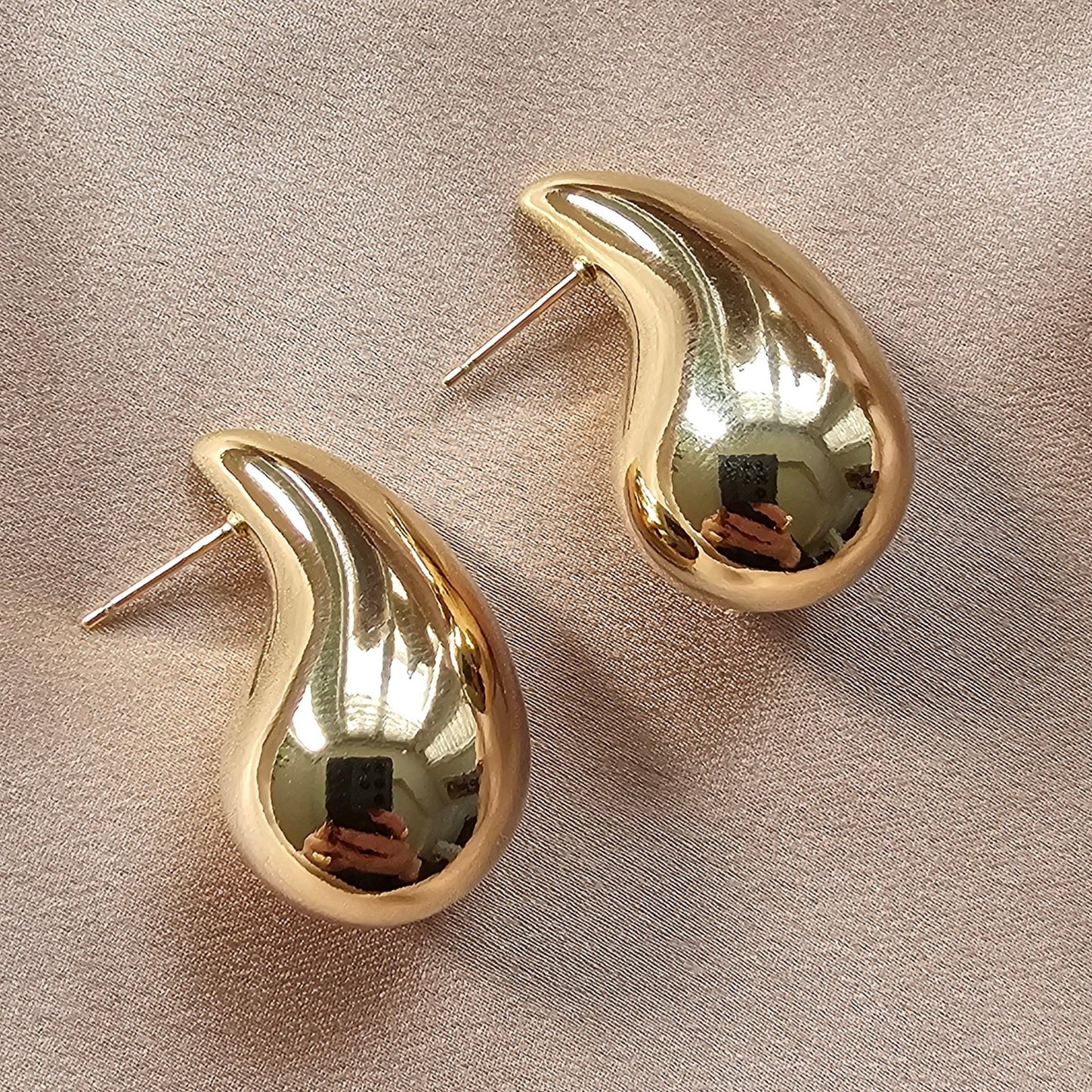 18K Gold Plated Medium Bold Teardrop Earrings