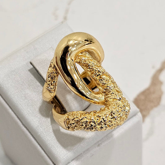 Dual Texture Interlocking Links Ring - 18K Gold Plated