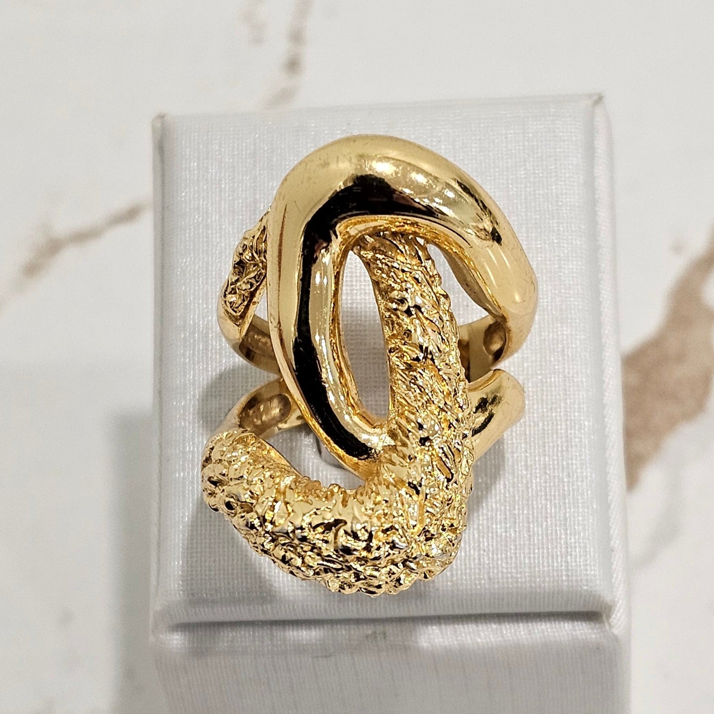 Dual Texture Interlocking Links Ring - 18K Gold Plated