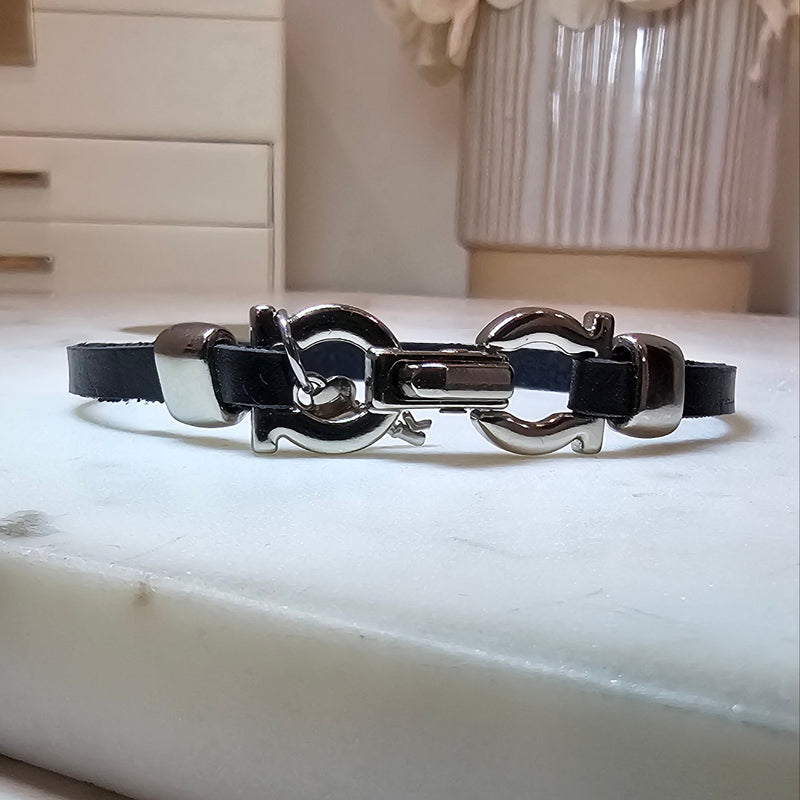 Men's Bracelet with black leather and Silver 925 accents.