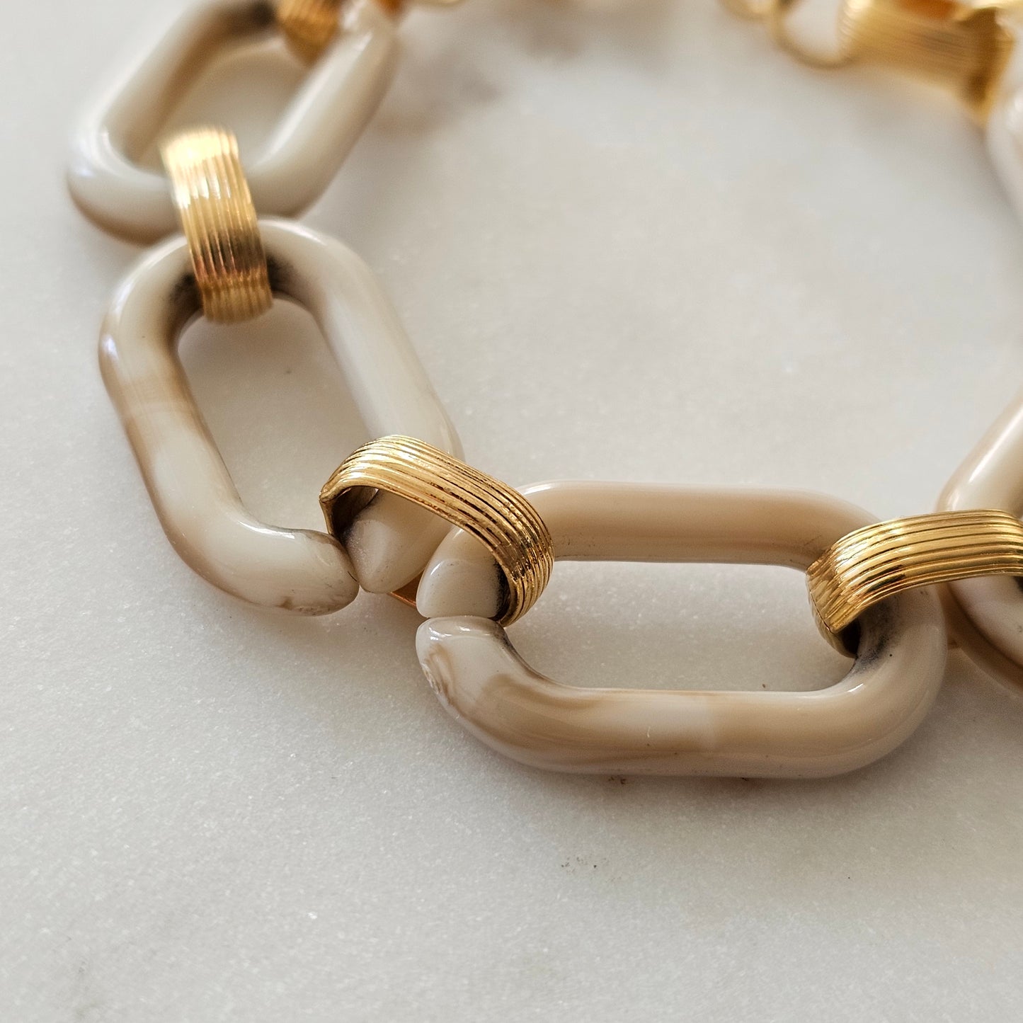 18K Gold Plated Cream Link Resin Bracelet