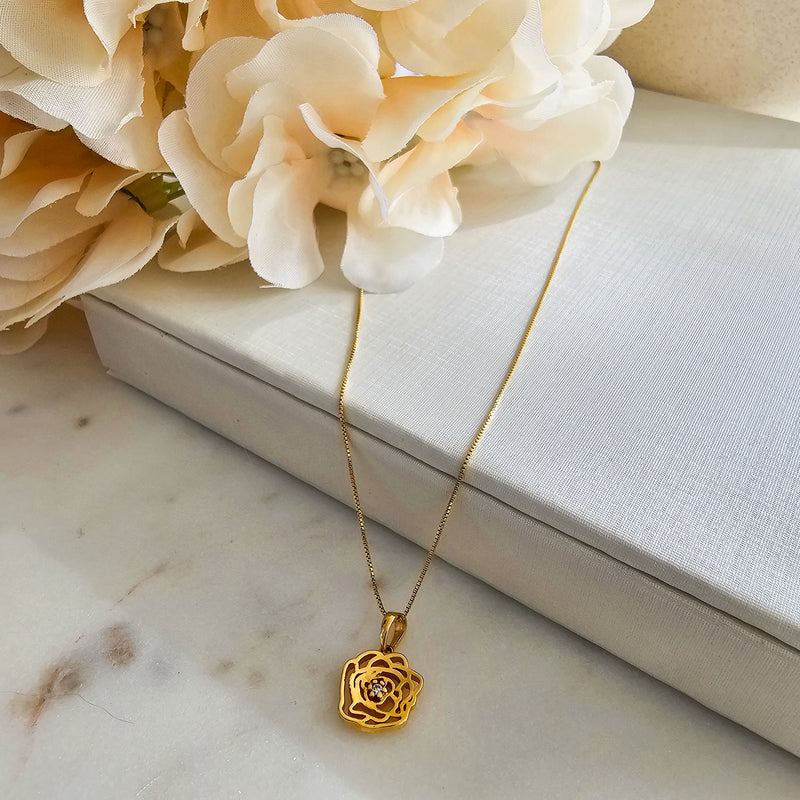 18K Gold Plated Flower Zirconia Necklace