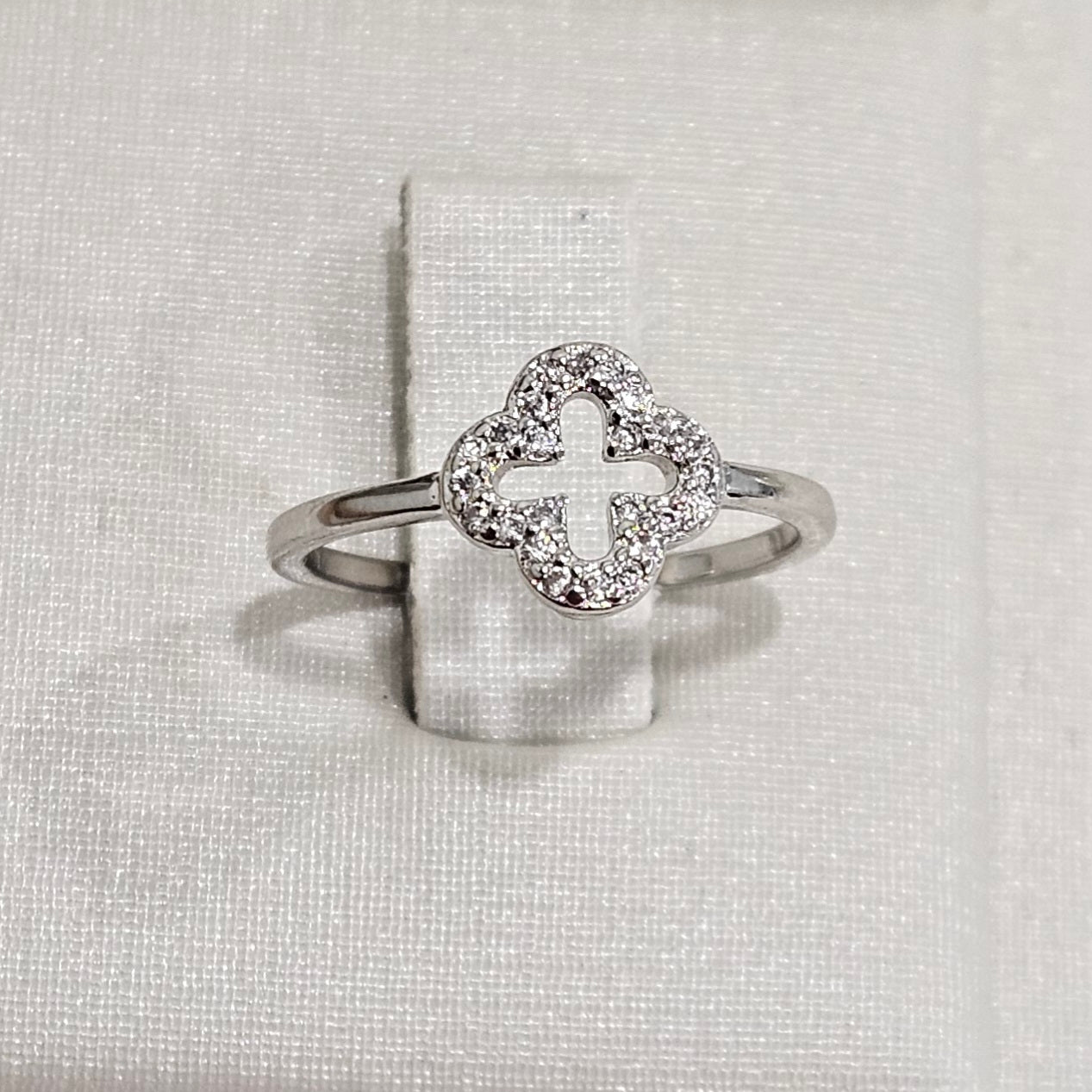 White Rhodium Plated Clover Studded Zirconia Ring