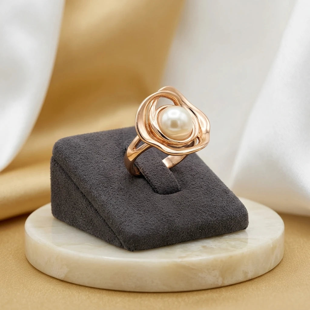 Adjustable Delicate Flower with Pearl Ring - 18K Gold Plated