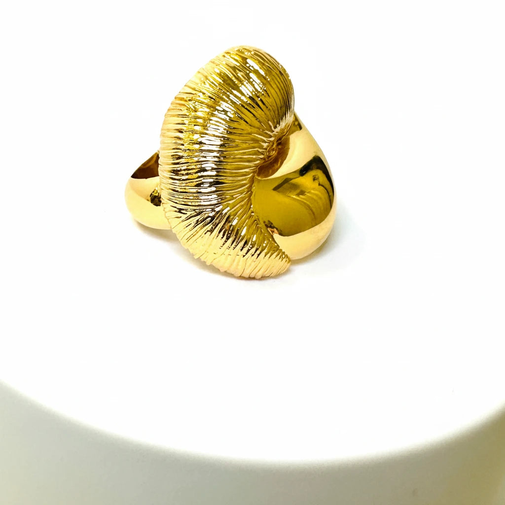 Dual Texture Interlocking Drops Ring - 18K Gold Plated