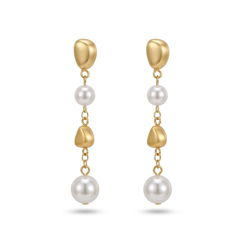 Brushed Details and Pearls Earrings - 18K Gold Plated