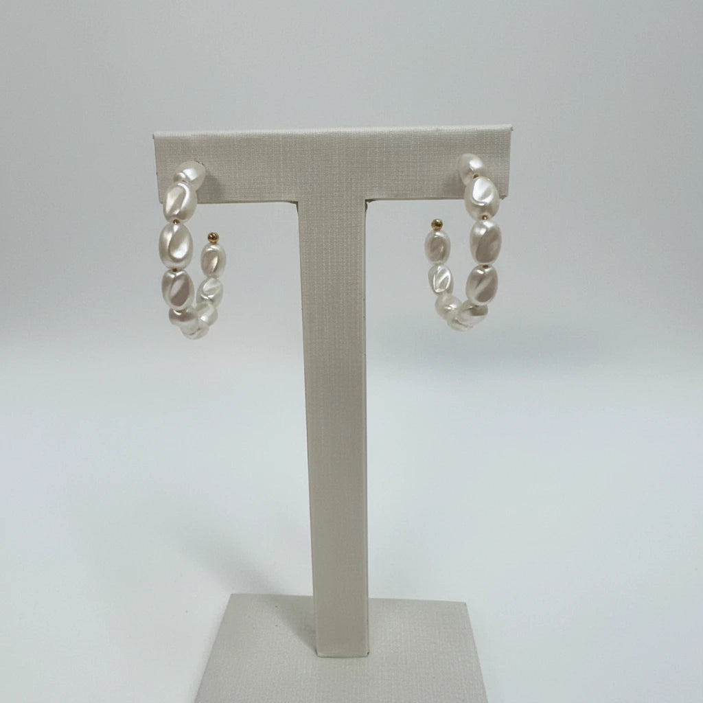 Hoops Pearls Earrings - 18K Gold Plated