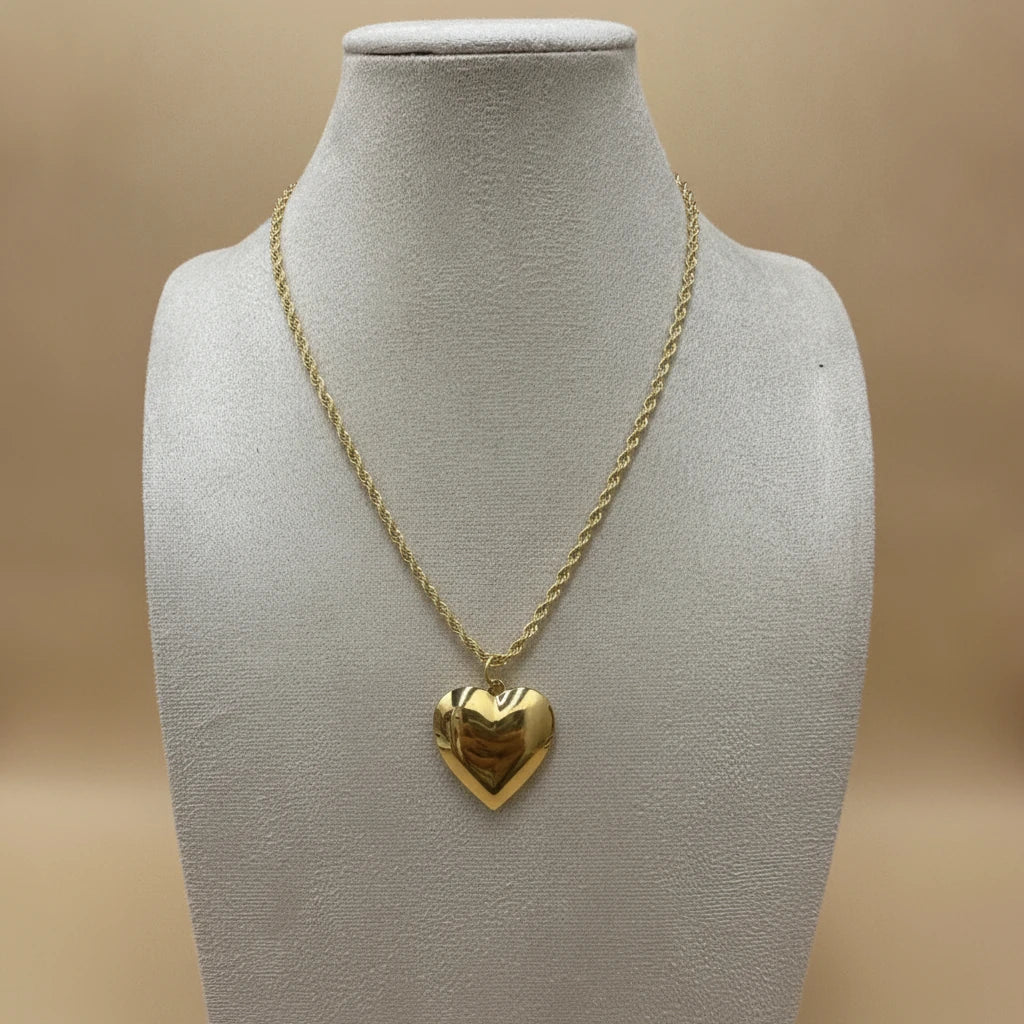 Reliquary Heart in Rope Chain Necklace - 18K Gold Plated