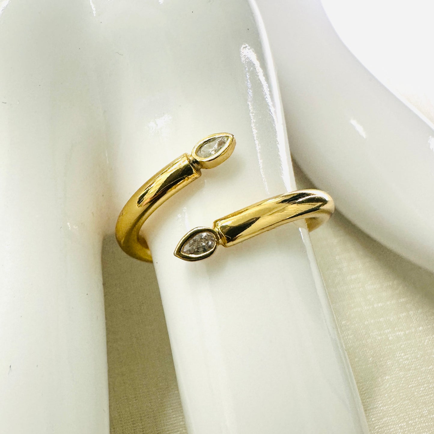 Adjustable Delicate Drop Zirconia - 18K Gold Plated Ring