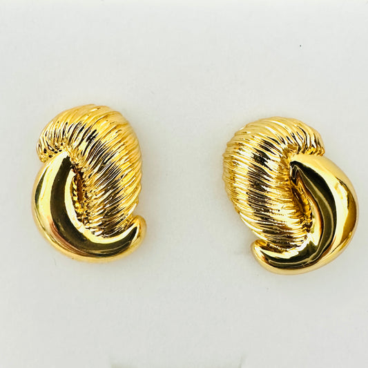 Dual Texture Interlocking Drops Earrings - 18K Gold Plated)