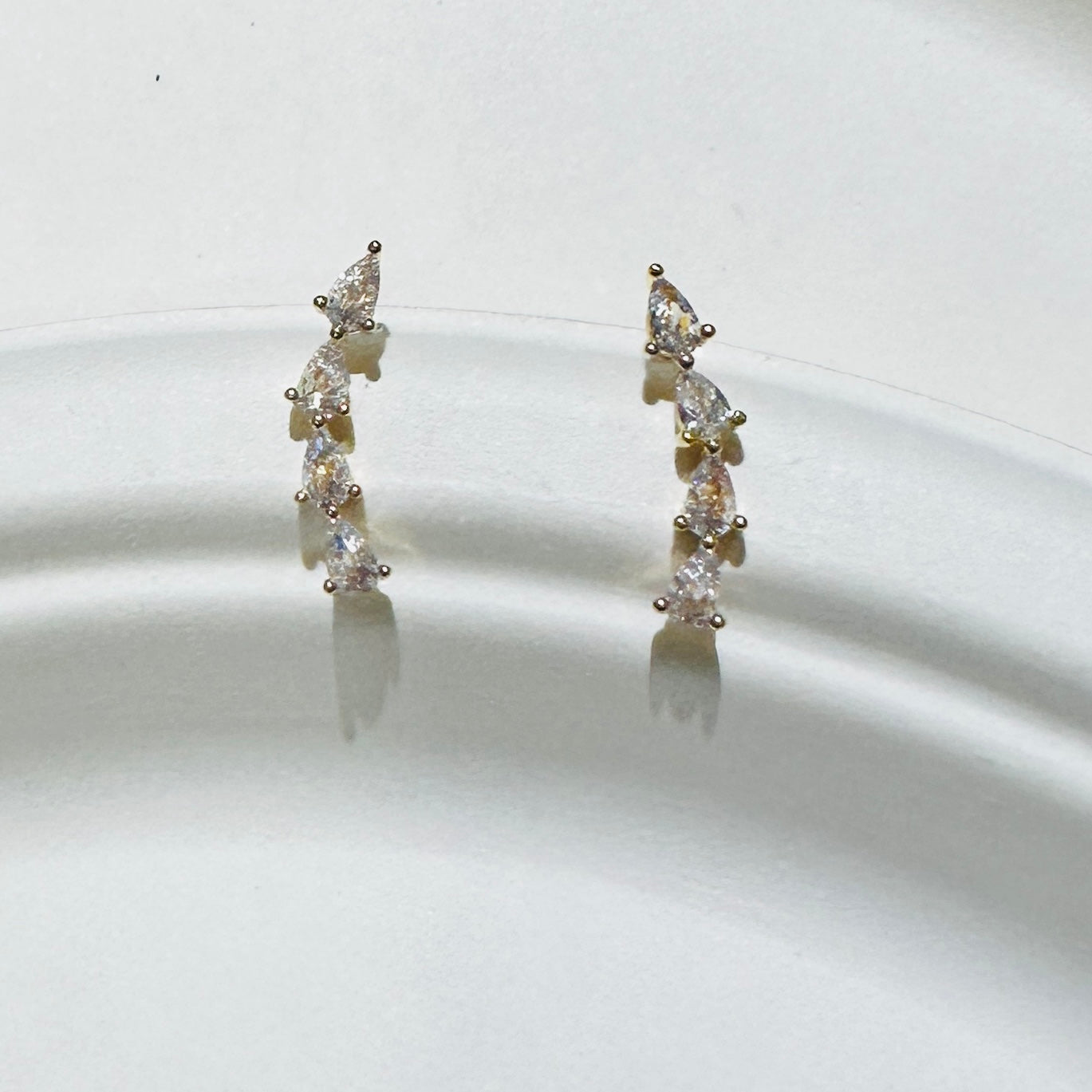 Ear Cuff Earrings Stud Zirconia - 18K Gold Plated