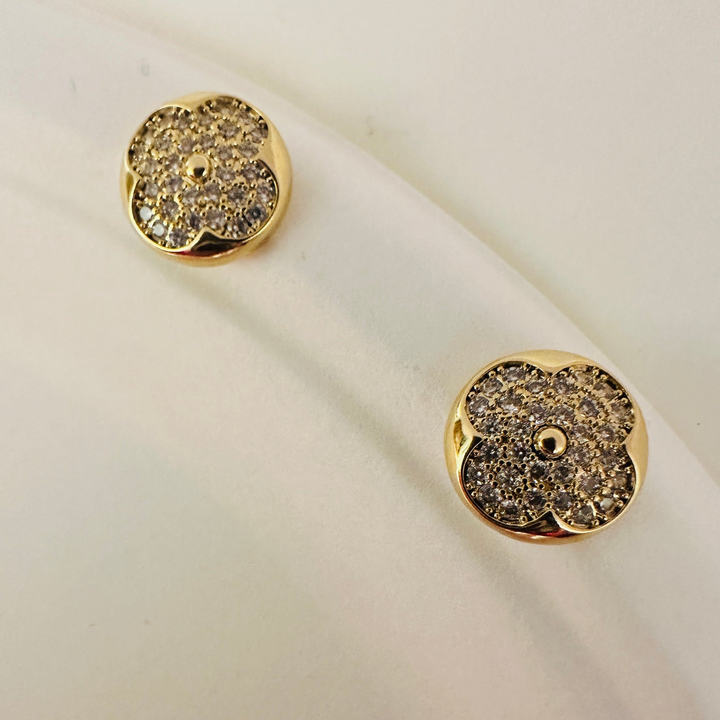 Pave Clover Stud Earrings - 18K Gold Plated