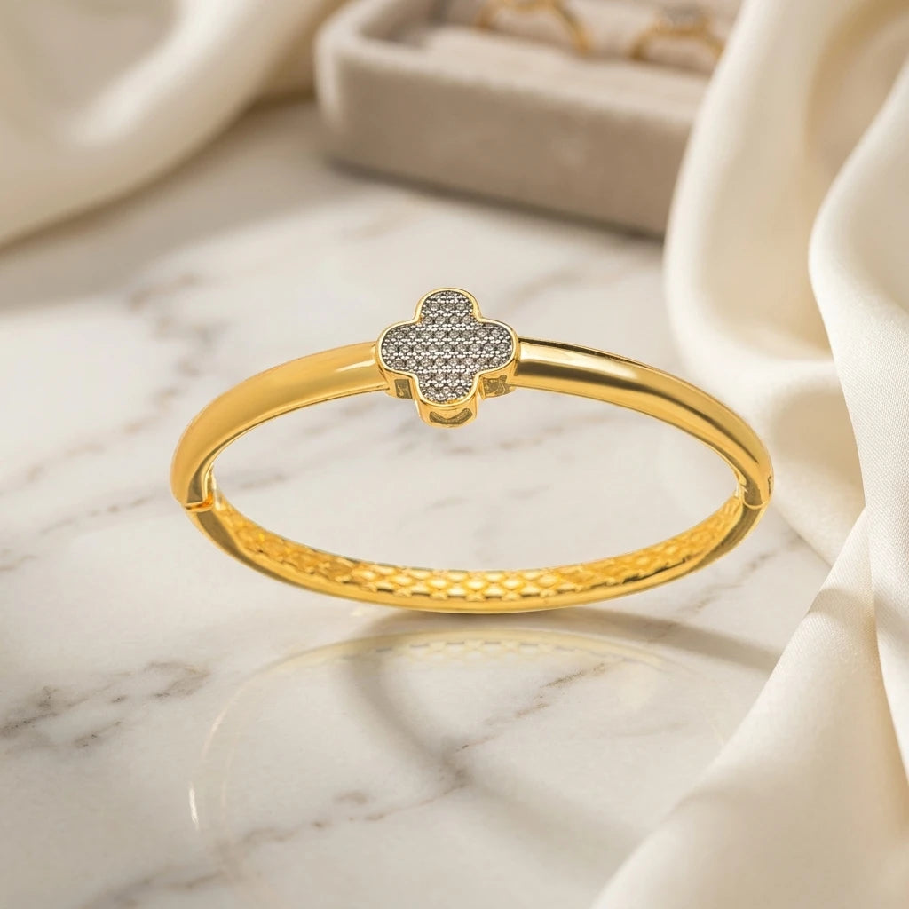 Pavé Clover Bangle - 18K Gold Plated