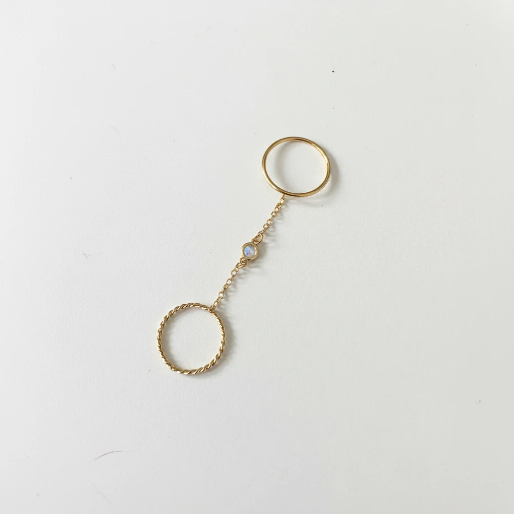 Double Ring with Chain and Cubic Zirconia - 18K Gold Plated
